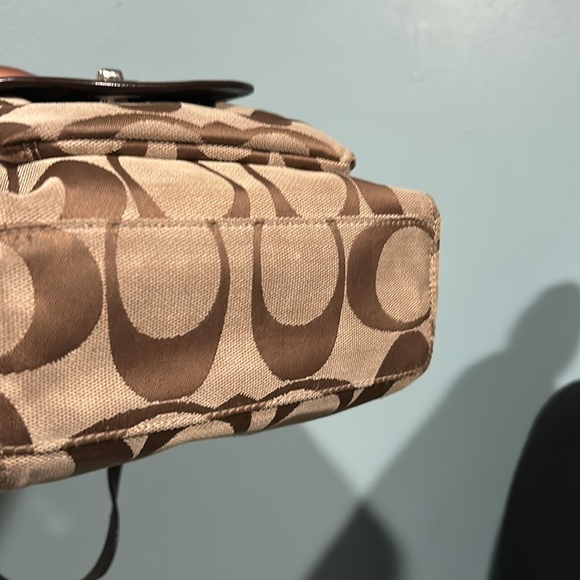 COACH SIGNATURE SMALL LEAH BROWN HANDBAG - Picture 8 of 8